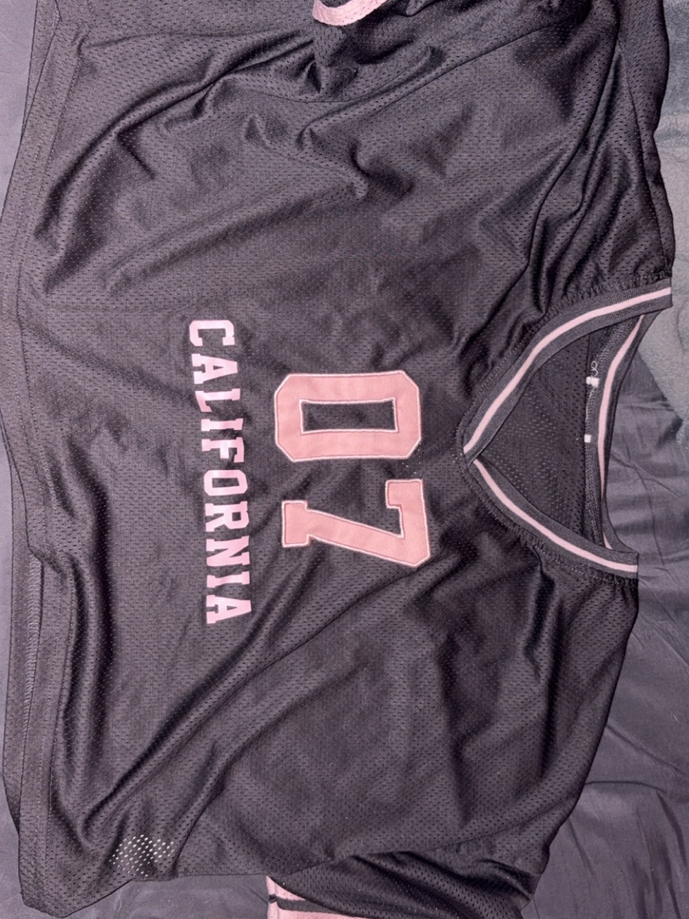 Black & Pink 'California 07' Kids Mesh Jersey Top
